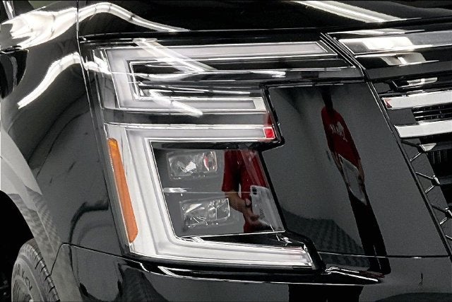 2027 Nissan Armada SL 4WD - Split Bench Seat Package