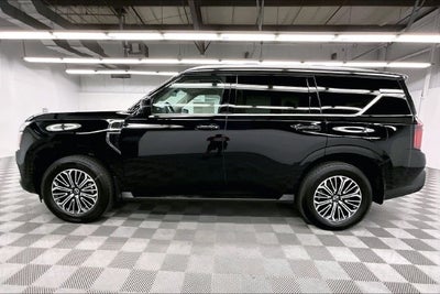 2027 Nissan Armada SL 4WD - Split Bench Seat Package