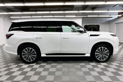 2025 INFINITI QX80 SENSORY 4x4 - Pano Roof - Htd/Cooled Massaging Leather