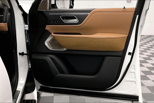 2025 INFINITI QX80 SENSORY 4x4 - Pano Roof - Htd/Cooled Massaging Leather