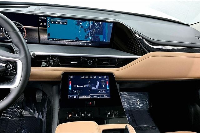 2025 INFINITI QX80 SENSORY 4x4 - Pano Roof - Htd/Cooled Massaging Leather