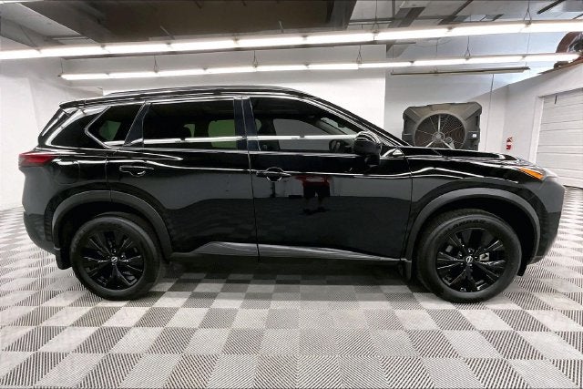 2023 Nissan Rogue SV AWD-Premium Package-Midnight Edition