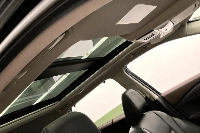 2023 Nissan Rogue SV AWD-Premium Package-Midnight Edition