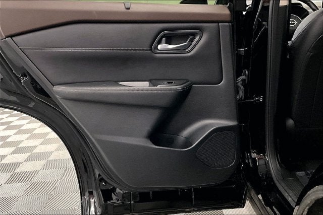 2023 Nissan Rogue SV AWD-Premium Package-Midnight Edition