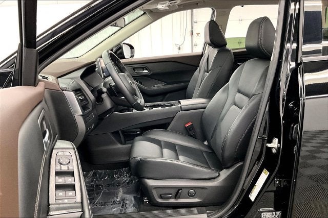 2023 Nissan Rogue SV AWD-Premium Package-Midnight Edition