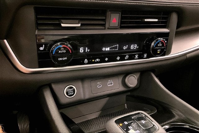 2023 Nissan Rogue SV AWD-Premium Package-Midnight Edition