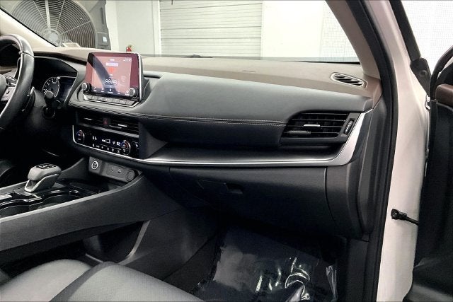 2023 Nissan Rogue SV AWD-Premium Package-Panoramic Roof