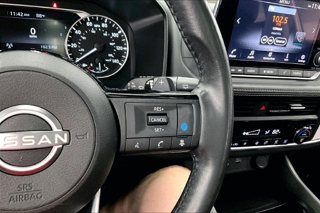 2023 Nissan Rogue SV AWD-Premium Package-Panoramic Roof