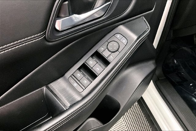 2023 Nissan Rogue SV AWD-Premium Package-Panoramic Roof
