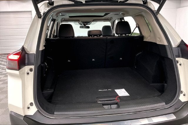 2023 Nissan Rogue SV AWD-Premium Package-Panoramic Roof