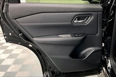 2025 Nissan Rogue SL