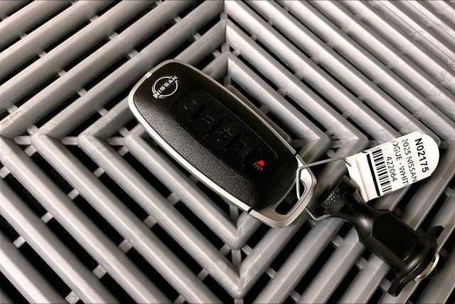 2025 Nissan Rogue SL AWD - Premium and Tech Packages