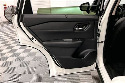 2025 Nissan Rogue SL AWD - Premium and Tech Packages