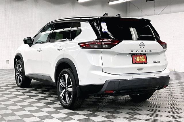 2025 Nissan Rogue SL AWD - Premium and Tech Packages