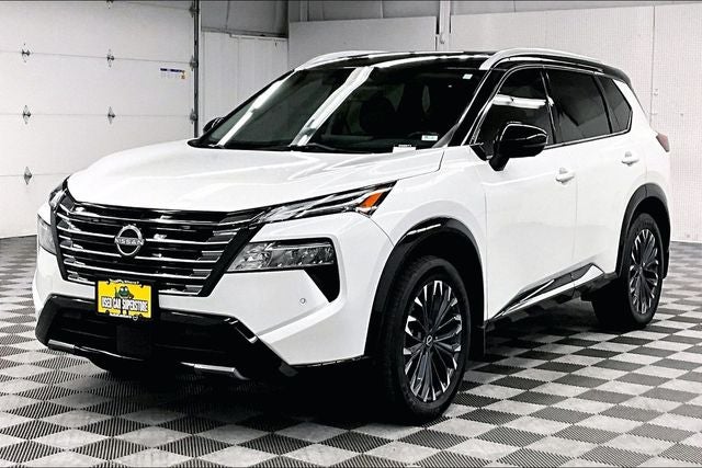 2024 Nissan Rogue Platinum Pano Roof - Adaptive Cruise - Htd Leather
