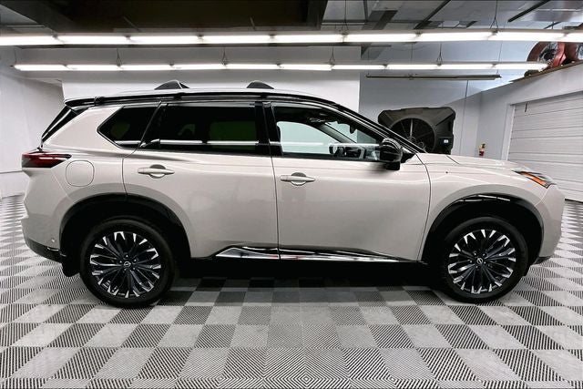 2025 Nissan Rogue Platinum Premium Package-Sunroof