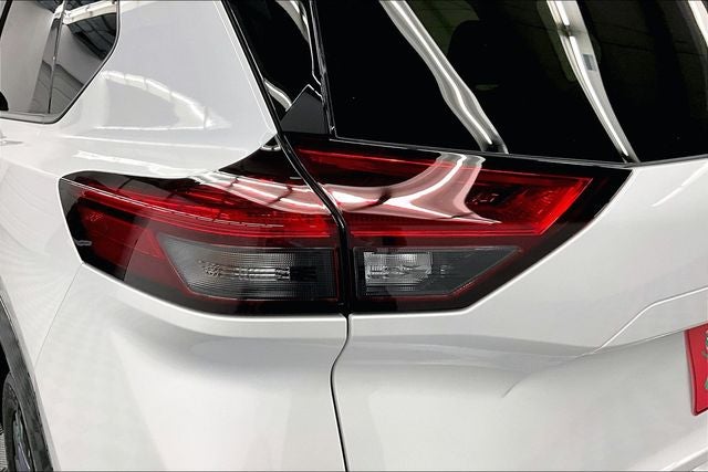 2025 Nissan Rogue Platinum AWD