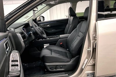 2026 Nissan Rogue Platinum AWD - Premium Package