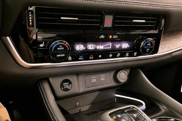 2026 Nissan Rogue Platinum AWD - Premium Package
