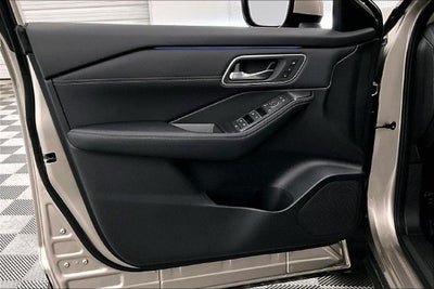 2026 Nissan Rogue Platinum AWD - Premium Package