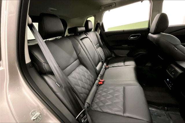 2026 Nissan Rogue Platinum AWD - Premium Package