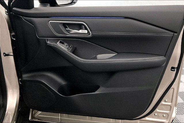2026 Nissan Rogue Platinum AWD - Premium Package