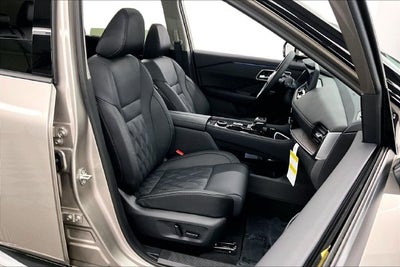 2026 Nissan Rogue Platinum AWD - Premium Package