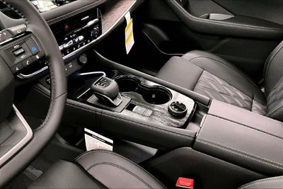 2026 Nissan Rogue Platinum AWD - Premium Package
