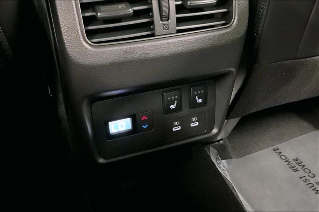 2025 Nissan Rogue Platinum AWD - Premium Package