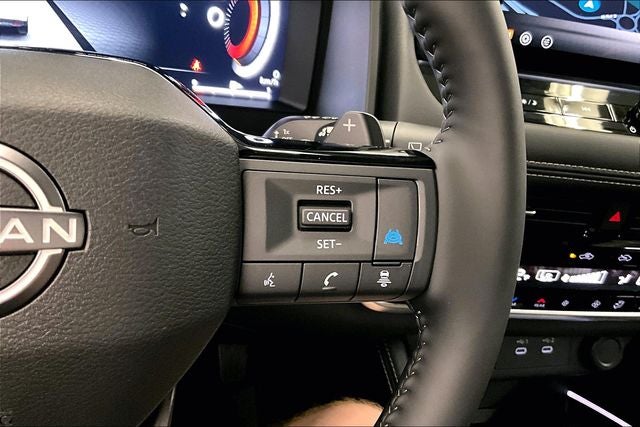 2025 Nissan Rogue Platinum AWD - Premium Package