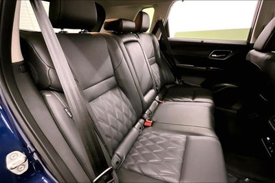 2025 Nissan Rogue Platinum AWD - Premium Package