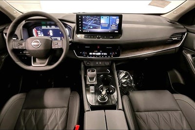 2025 Nissan Rogue Platinum AWD - Premium Package