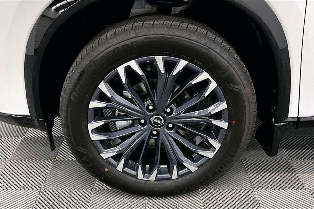 2026 Nissan Rogue Platinum AWD - Premium Package