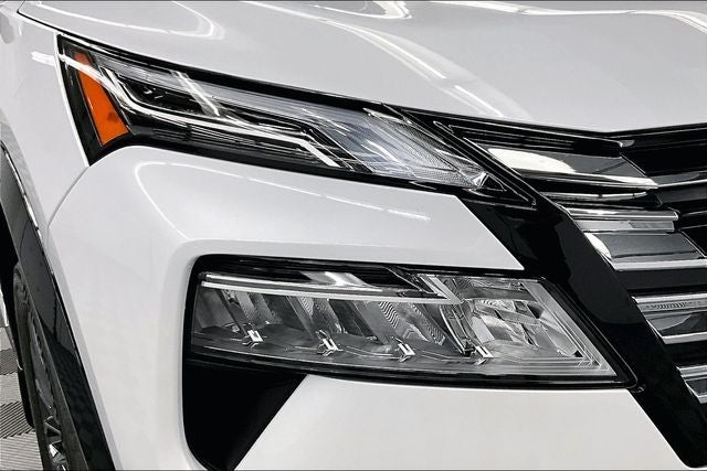 2026 Nissan Rogue Platinum AWD - Premium Package