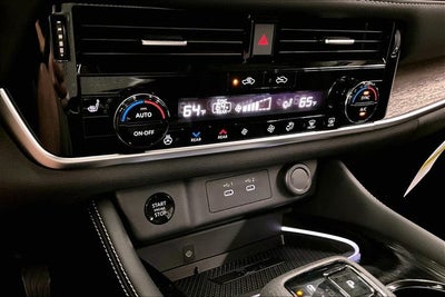 2026 Nissan Rogue Platinum AWD - Premium Package