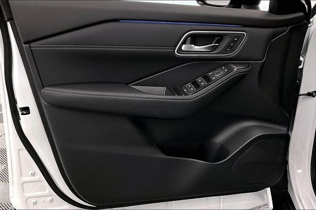 2026 Nissan Rogue Platinum AWD - Premium Package