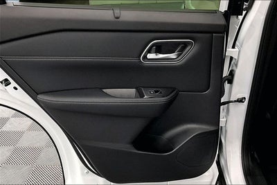 2026 Nissan Rogue Platinum AWD - Premium Package