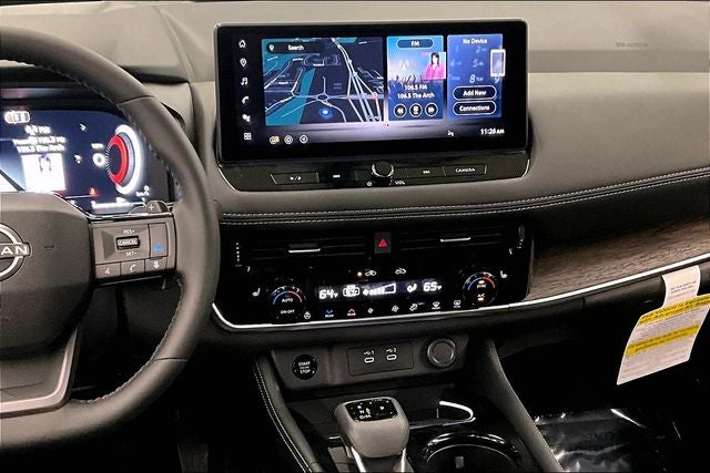 2026 Nissan Rogue Platinum AWD - Premium Package