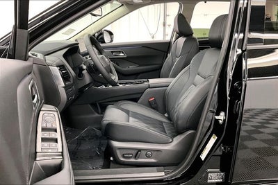 2026 Nissan Rogue Platinum AWD - Premium Package