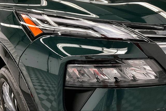 2026 Nissan Rogue Platinum AWD - Premium Package