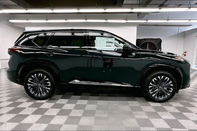 2026 Nissan Rogue Platinum AWD - Premium Package