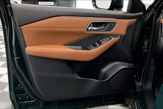 2026 Nissan Rogue Platinum AWD - Premium Package