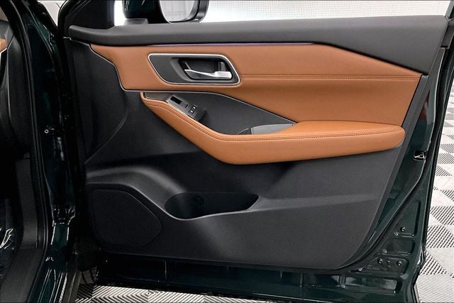 2026 Nissan Rogue Platinum AWD - Premium Package