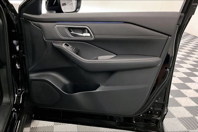 2026 Nissan Rogue Platinum AWD - Premium Package