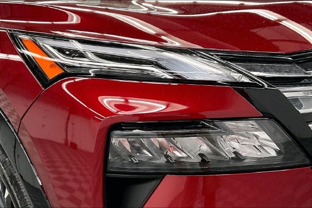 2026 Nissan Rogue Platinum AWD - Premium Package