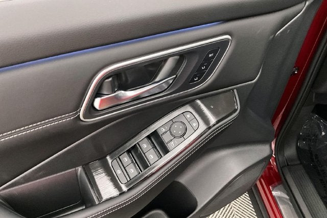 2026 Nissan Rogue Platinum AWD - Premium Package