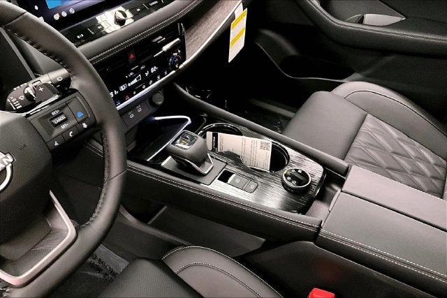 2026 Nissan Rogue Platinum AWD - Premium Package