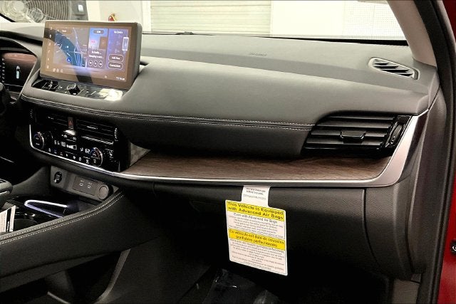 2026 Nissan Rogue Platinum AWD - Premium Package
