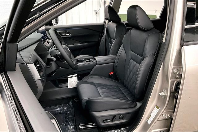 2026 Nissan Rogue Platinum AWD - Premium Package