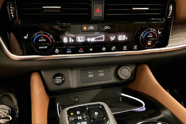 2026 Nissan Rogue Platinum AWD - Premium Package